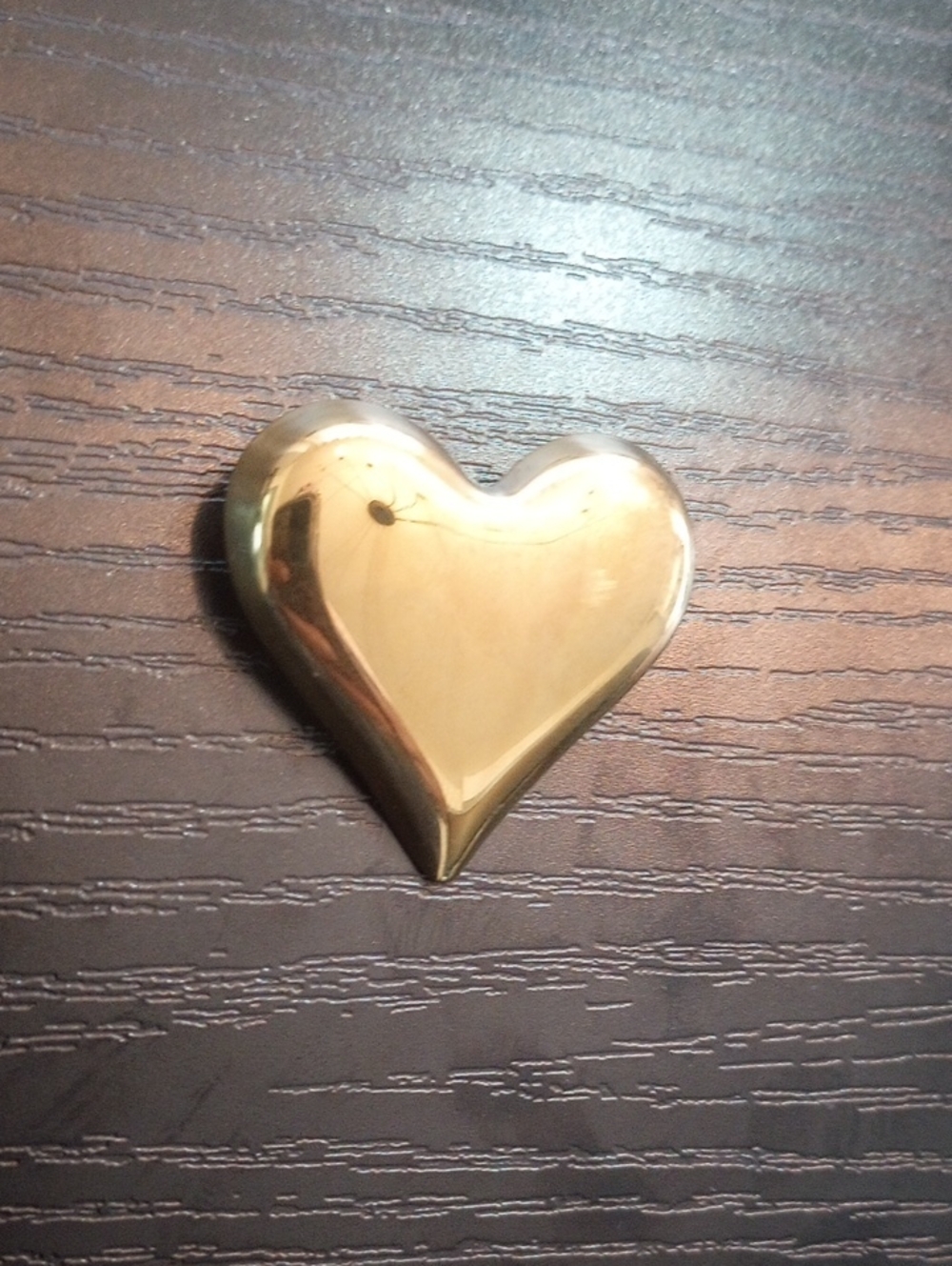 Classic Golden Heart Metal Brooch Pin